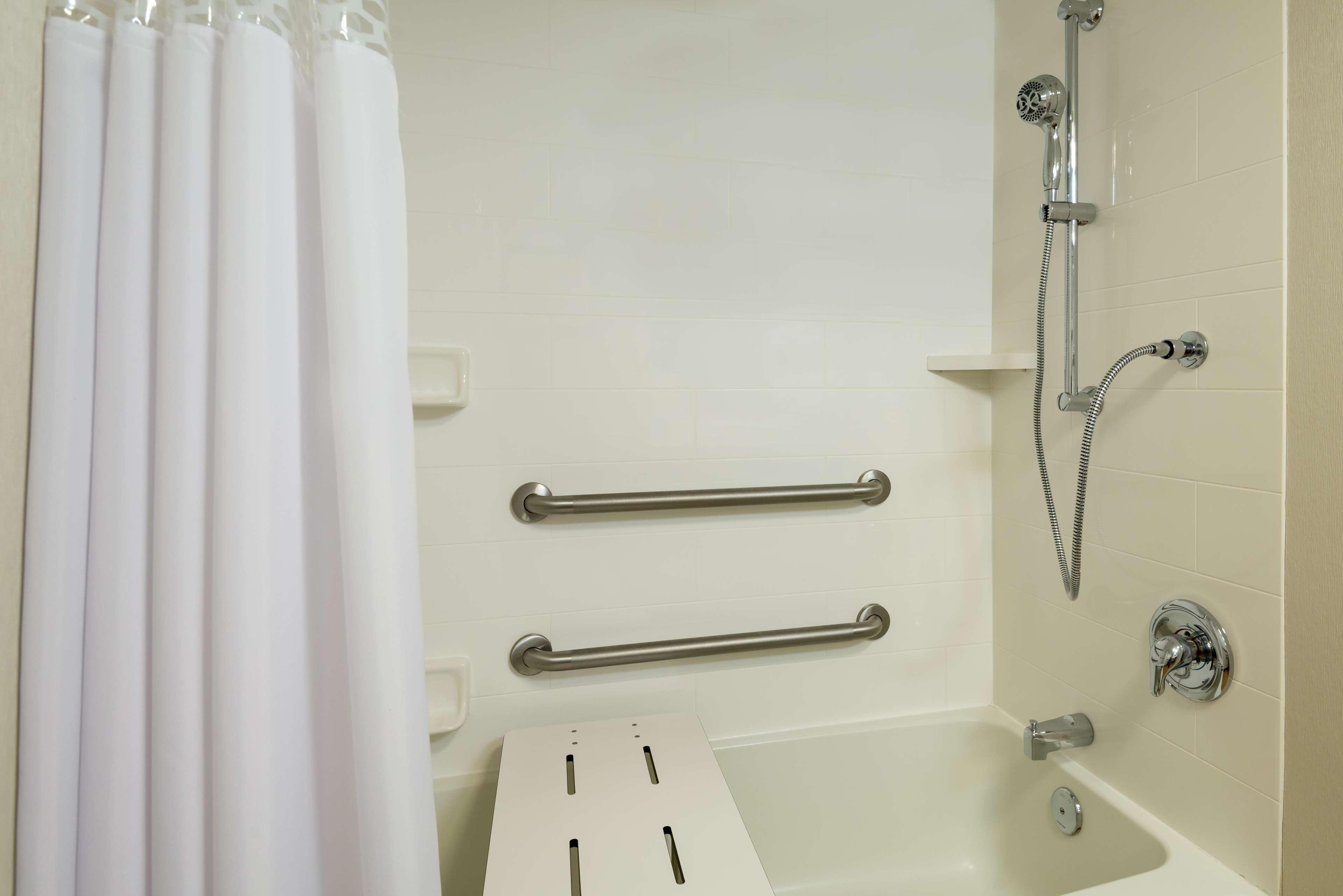 Hampton Inn Buffalo-Airport Galleria Mall Чіктоваґа Екстер'єр фото